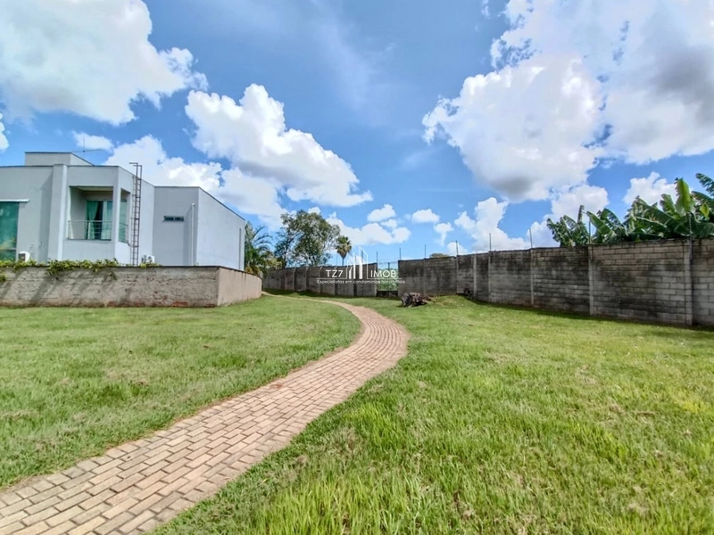 Condomínio do lago - Lote Quitado e registrado com 817,50 m²: 3ª foto da galeria de imagens do imóvel