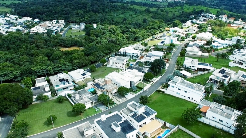 Condomínio do lago - Lote Quitado e registrado com 817,50 m²: 1ª foto da galeria de imagens do imóvel