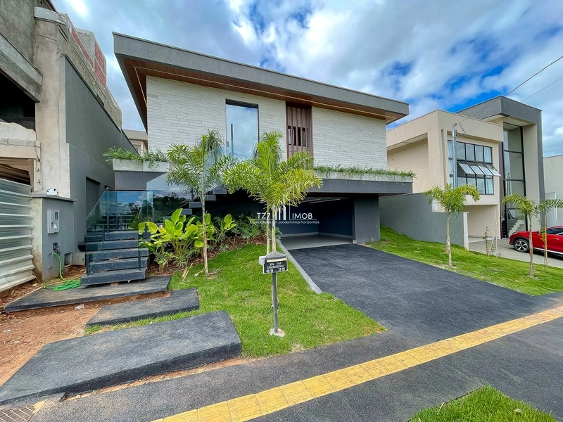 Casa Subtérrea com 3 suítes plenas, incluindo uma master com banheira: 2ª foto da galeria de imagens do imóvel