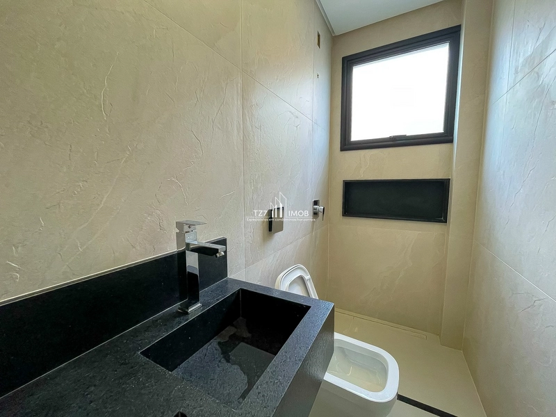 Casa Subtérrea com 3 suítes plenas, incluindo uma master com banheira: 24ª foto da galeria de imagens do imóvel