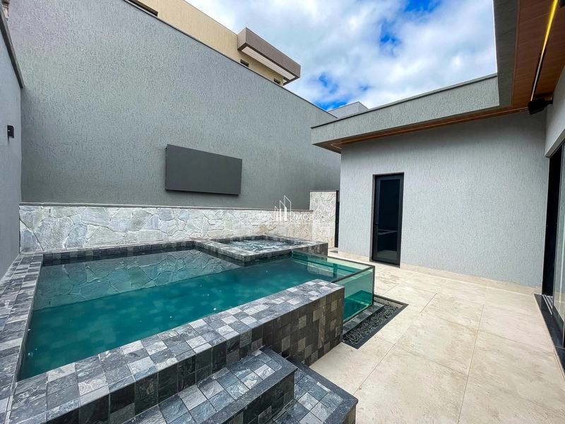 Casa Subtérrea com 3 suítes plenas, incluindo uma master com banheira: 13ª foto da galeria de imagens do imóvel