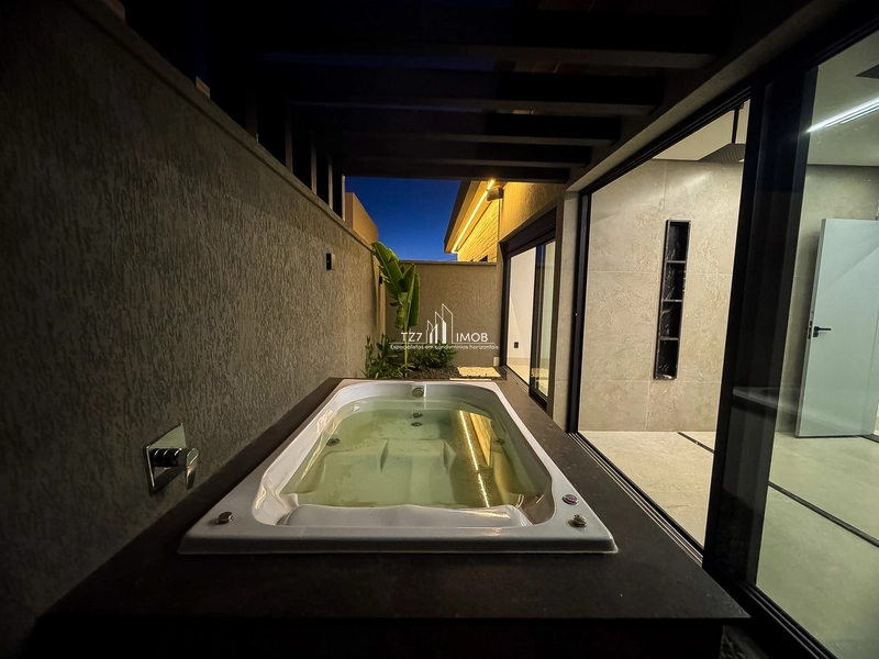 Casa Subtérrea com 3 suítes plenas, incluindo uma master com banheira: 25ª foto da galeria de imagens do imóvel