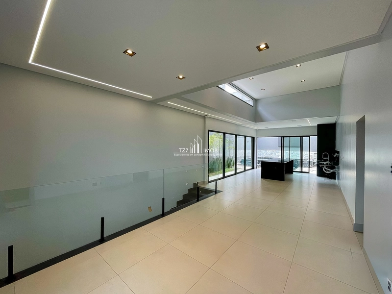 Casa Subtérrea com 3 suítes plenas, incluindo uma master com banheira: 4ª foto da galeria de imagens do imóvel