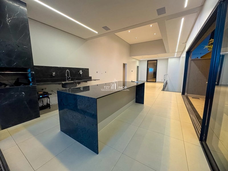 Casa Subtérrea com 3 suítes plenas, incluindo uma master com banheira: 10ª foto da galeria de imagens do imóvel