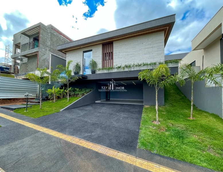 Casa Subtérrea com 3 suítes plenas, incluindo uma master com banheira: 3ª foto da galeria de imagens do imóvel