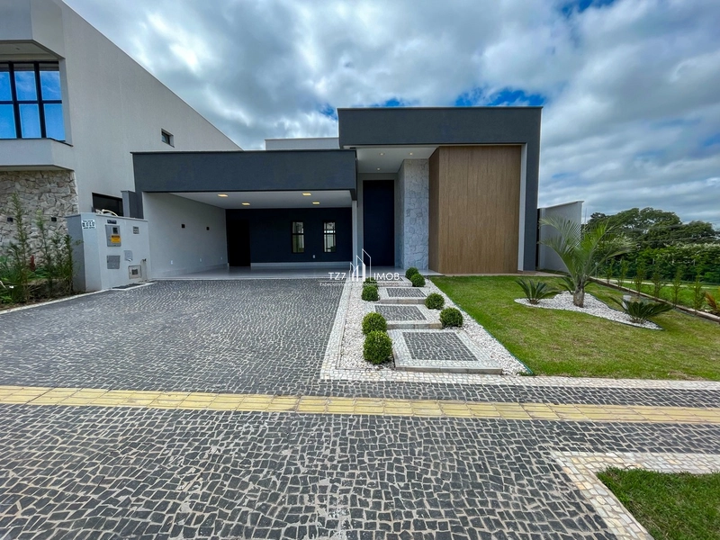 Casa térrea completa em armários com 4 suítes plenas.: 1ª foto da galeria de imagens do imóvel