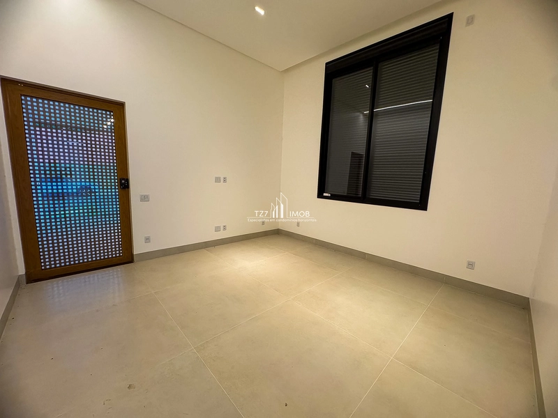 Casa Subtérrea com projeto exclusivo no Jardins Nápoles com 3 suítes.: 5ª foto da galeria de imagens do imóvel
