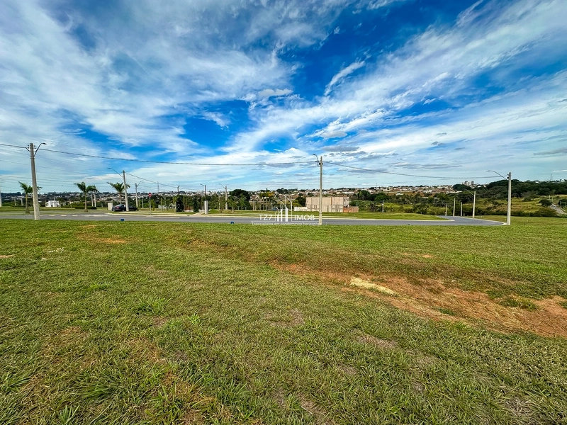 Lote Jardins Versalhes com 230,40 m² - Quitado R$ 300.000,00: 2ª foto da galeria de imagens do imóvel