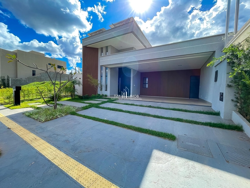 Casa Térrea com 3 suítes sendo a master no Jardins Nápoles.: 2ª foto da galeria de imagens do imóvel
