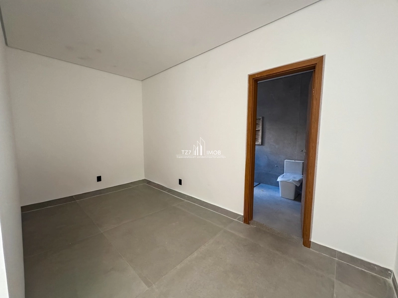 Casa Térrea com 3 suítes plenas, incluindo uma suíte master.: 21ª foto da galeria de imagens do imóvel