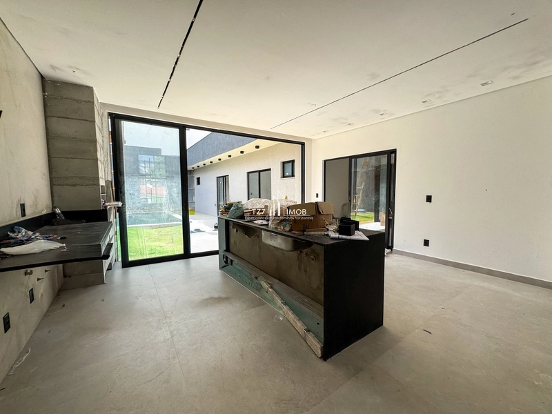 Casa Térrea com 3 suítes plenas, incluindo uma suíte master.: 8ª foto da galeria de imagens do imóvel