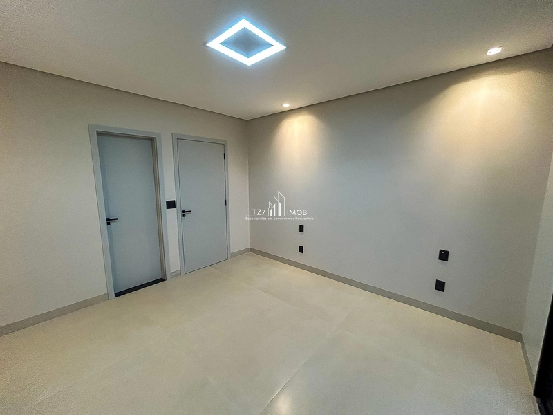 Elegância Atemporal em um Sobrado Único com 4 Suítes Plenas.: 23ª foto da galeria de imagens do imóvel