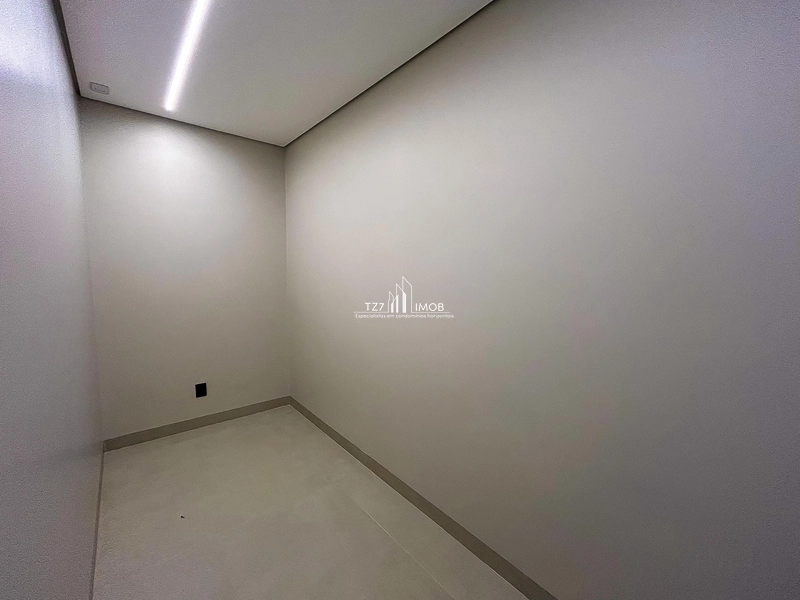 Elegância Atemporal em um Sobrado Único com 4 Suítes Plenas.: 26ª foto da galeria de imagens do imóvel