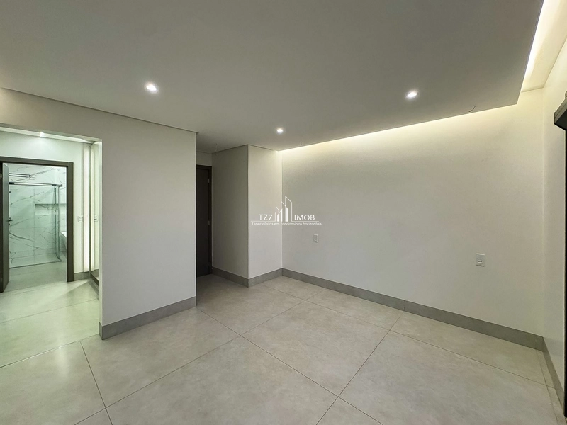 Belíssimo Sobrado com 4 Suites Plenas, Completa em Armários.: 27ª foto da galeria de imagens do imóvel