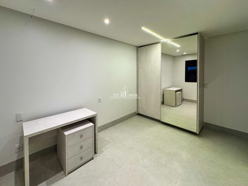 Belíssimo Sobrado com 4 Suites Plenas, Completa em Armários.: 25ª foto da galeria de imagens do imóvel