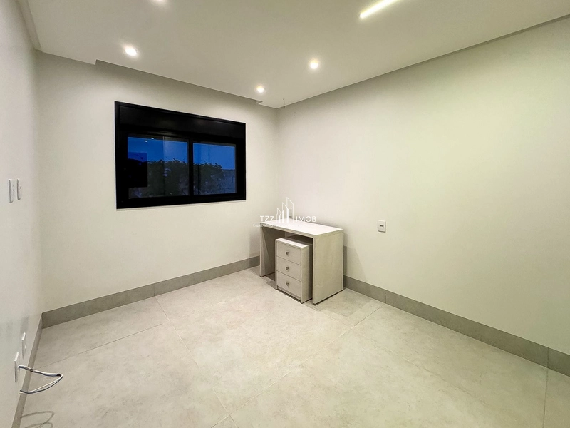 Belíssimo Sobrado com 4 Suites Plenas, Completa em Armários.: 22ª foto da galeria de imagens do imóvel