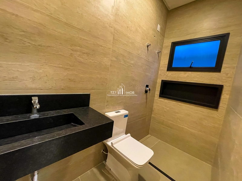 Casa Subtérrea Moderna com Vista Privilegiada para Área Verde.: 21ª foto da galeria de imagens do imóvel
