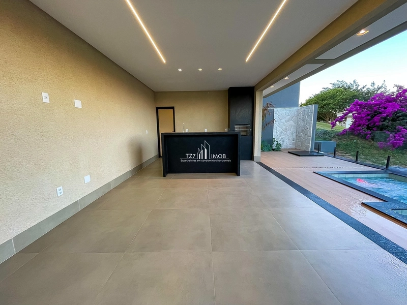 Casa Subtérrea Moderna com Vista Privilegiada para Área Verde.: 15ª foto da galeria de imagens do imóvel