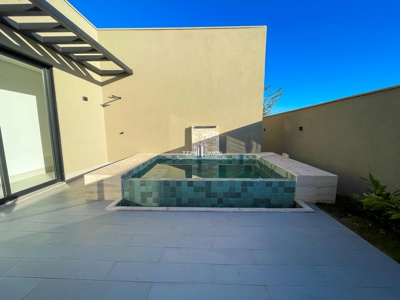 Belíssima Casa Térrea com 3 suítes plenas, localizada em lote de 400m²: 19ª foto da galeria de imagens do imóvel