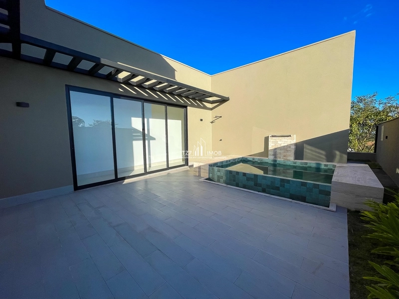 Belíssima Casa Térrea com 3 suítes plenas, localizada em lote de 400m²: 20ª foto da galeria de imagens do imóvel