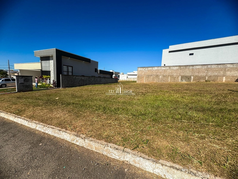 Lote Jardim Veneza - Lote com 360,00m² - Sem vizinho de frente.: 3ª foto da galeria de imagens do imóvel