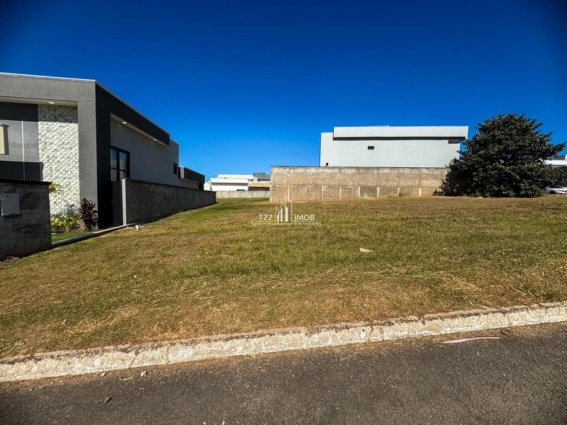 Lote Jardim Veneza - Lote com 360,00m² - Sem vizinho de frente.: 1ª foto da galeria de imagens do imóvel