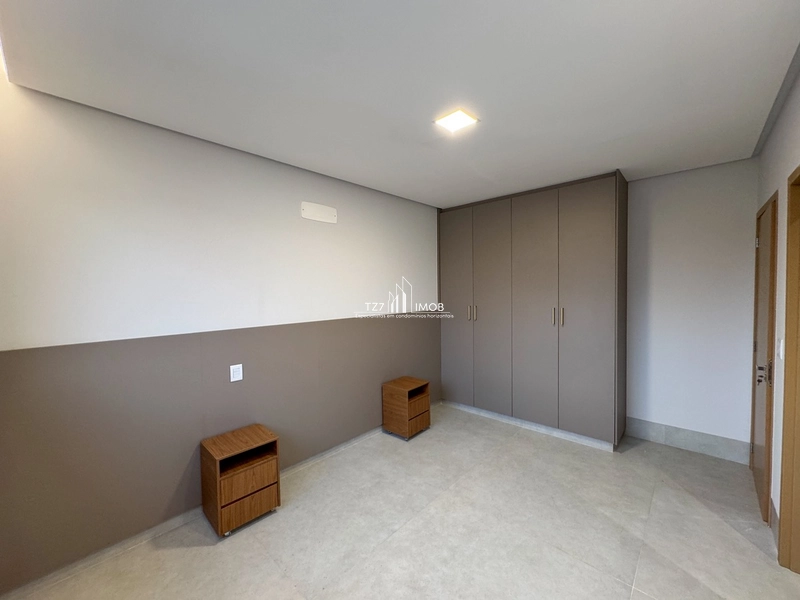 Sobrado completo em armários, com 4 quartos sendo 3 suítes...: 20ª foto da galeria de imagens do imóvel