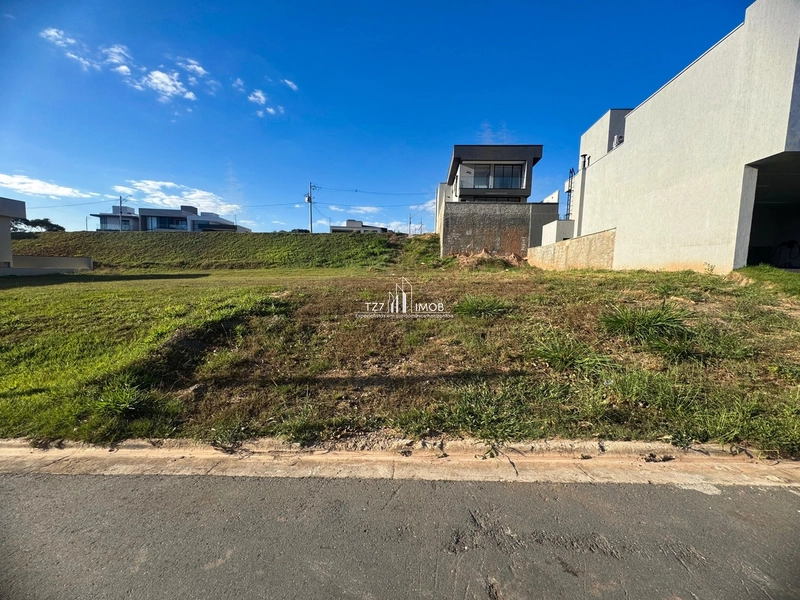 Lote Jardins Capri com 325,67 m² - Quitado R$ 325.000,00: 1ª foto da galeria de imagens do imóvel