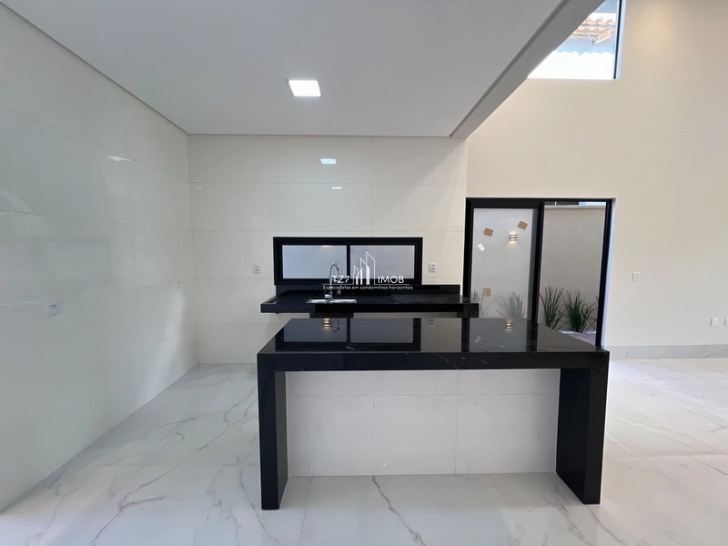 Casa Térrea com 4 Suítes no Jardim Veneza Projeto impecável.: 8ª foto da galeria de imagens do imóvel