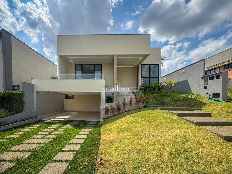 Casa Sub Térrea 3 Suítes Plenas - Condomínio Vale Verde.