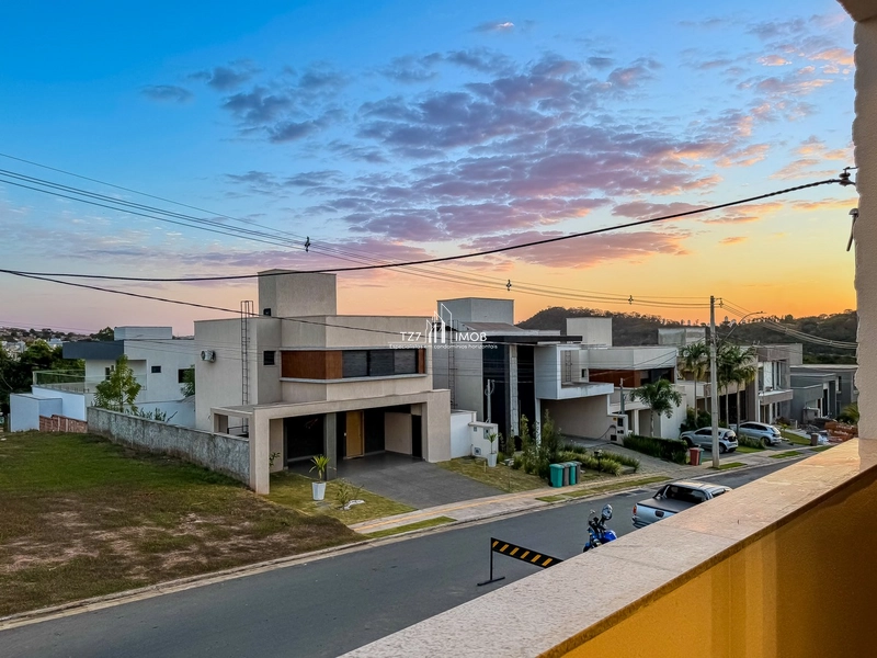Sobrado com 4 Quartos, sauna molhada integrada com a piscina.: 28ª foto da galeria de imagens do imóvel