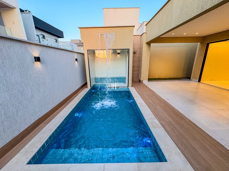 Sobrado com 4 Quartos, sauna molhada integrada com a piscina.: 15ª foto da galeria de imagens do imóvel