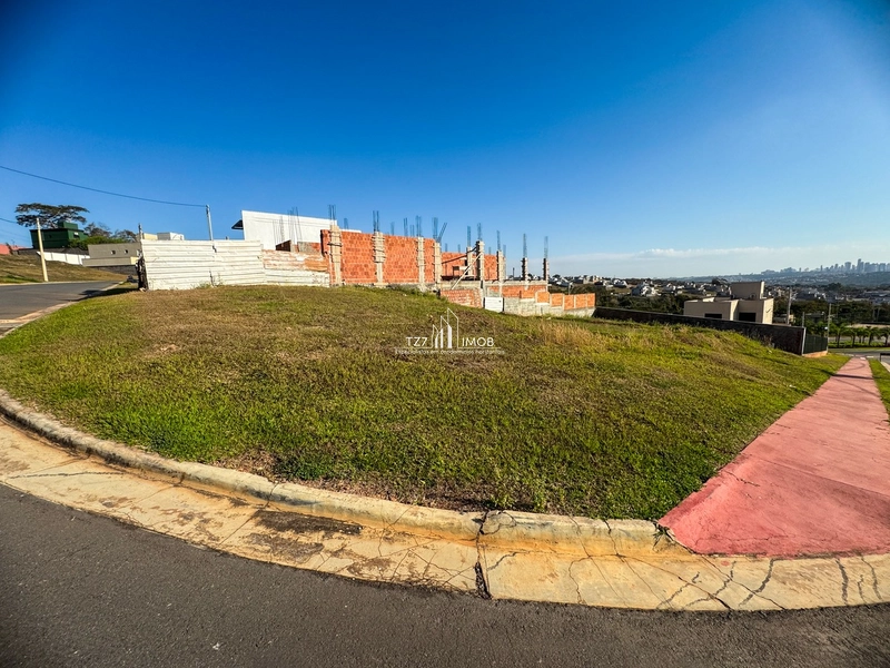 Lote de esquina no Jardins Barcelona, Vista definitiva para Goiânia.: 2ª foto da galeria de imagens do imóvel