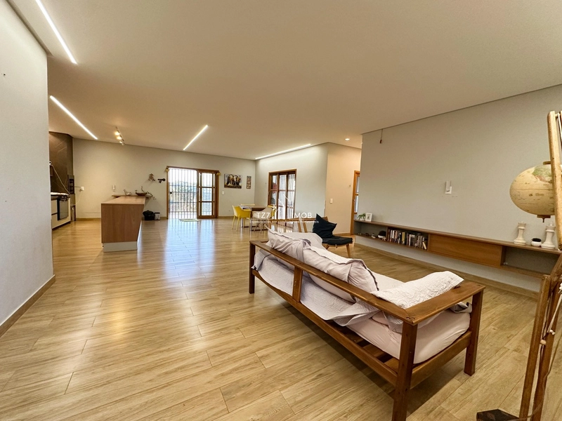 Incrível casa térrea com 4 suítes plenas em condomínio fechado.: 10ª foto da galeria de imagens do imóvel