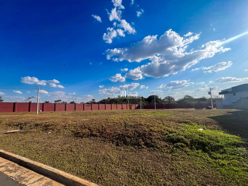 Oportunidade Única – Lote no Jardins Capri com 261,26 m²,: 5ª foto da galeria de imagens do imóvel