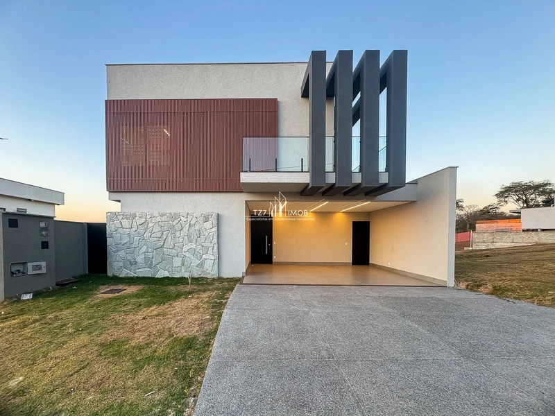 Sobrado com 4 suítes plenas, incluindo uma master.: 1ª foto da galeria de imagens do imóvel