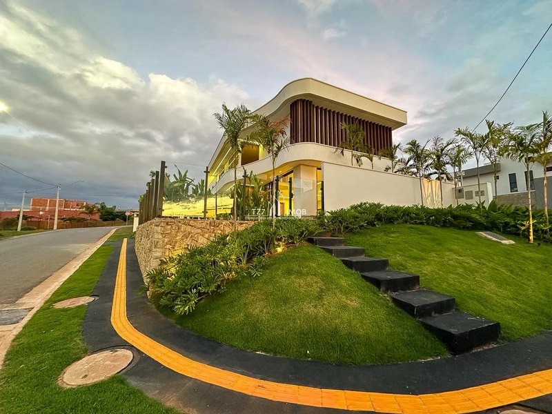 Belíssimo Sobrado de esquina, com acabamento de altíssimo padrão.: 4ª foto da galeria de imagens do imóvel