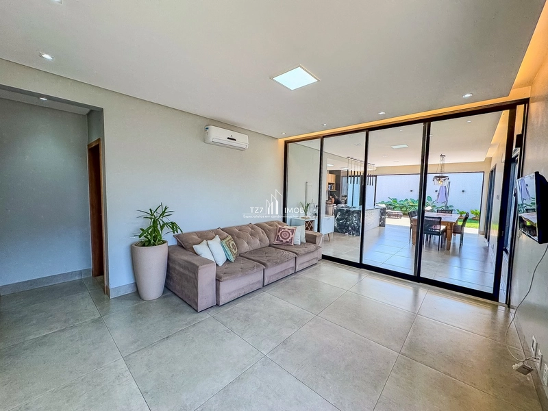 Casa subtérrea Completa em armários com 4 suítes independentes.: 3ª foto da galeria de imagens do imóvel