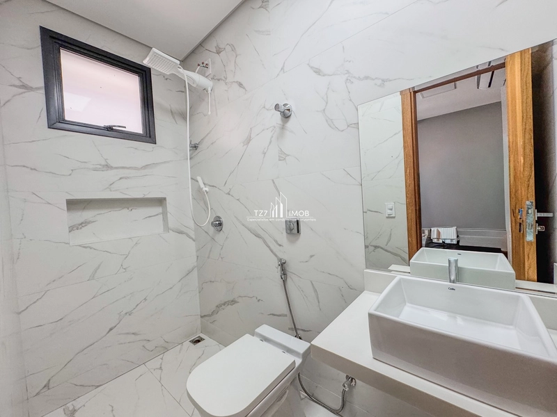 Casa subtérrea Completa em armários com 4 suítes independentes.: 34ª foto da galeria de imagens do imóvel