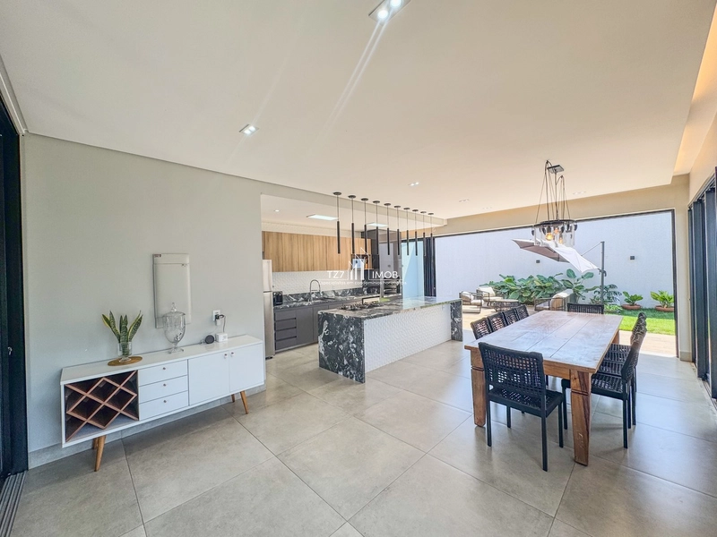Casa subtérrea Completa em armários com 4 suítes independentes.: 11ª foto da galeria de imagens do imóvel