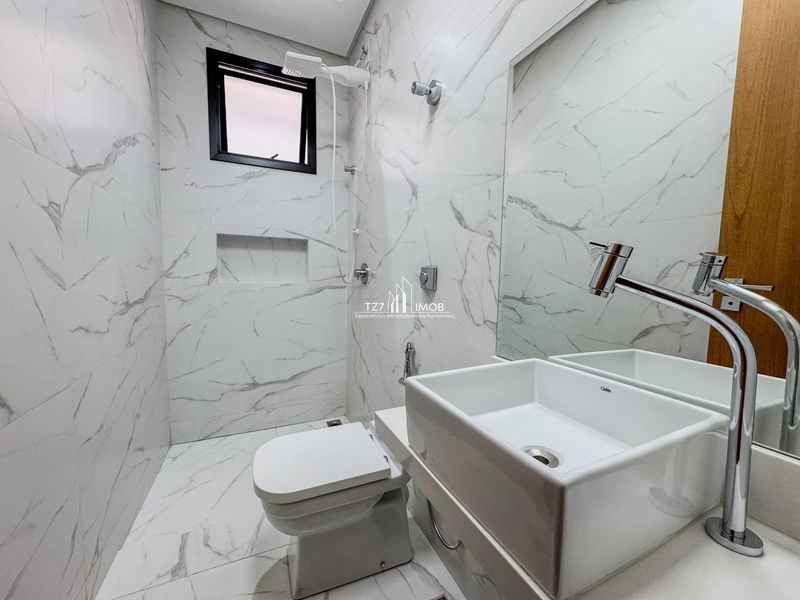 Casa subtérrea Completa em armários com 4 suítes independentes.: 28ª foto da galeria de imagens do imóvel