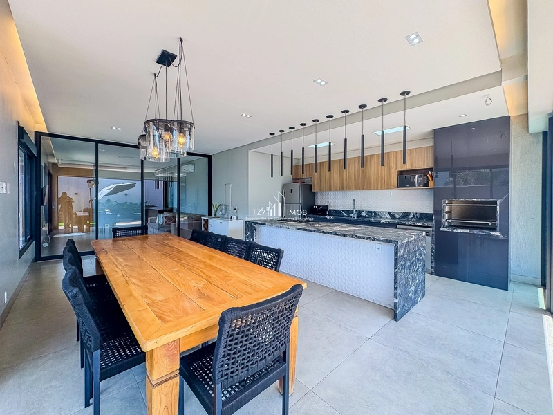 Casa subtérrea Completa em armários com 4 suítes independentes.: 6ª foto da galeria de imagens do imóvel