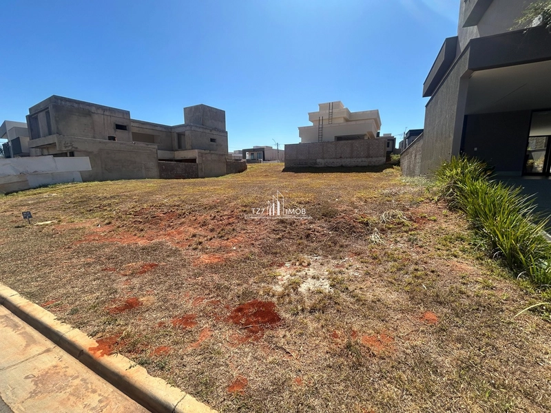 Lote Jardins Capri com 262,94m² - Lote Quitado e Registrado R$ 220.000: 2ª foto da galeria de imagens do imóvel