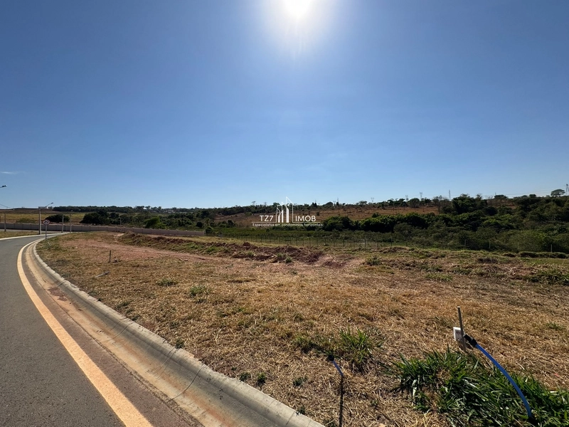 Lote vinhas Flamboyant com 270,00 m² - Agio: R$ 210.000,00: 3ª foto da galeria de imagens do imóvel