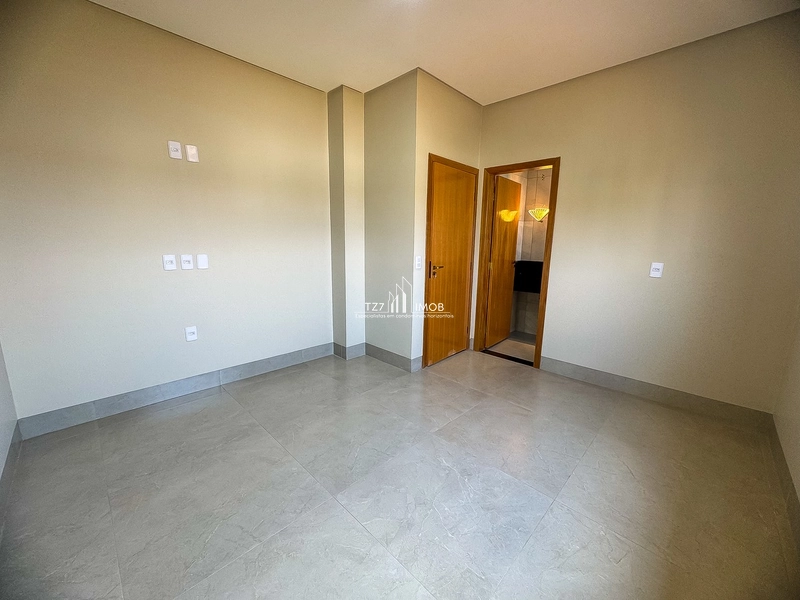 Casa Subtérrea de Alto Padrão com 3 quartos sendo 2 suítes.: 11ª foto da galeria de imagens do imóvel