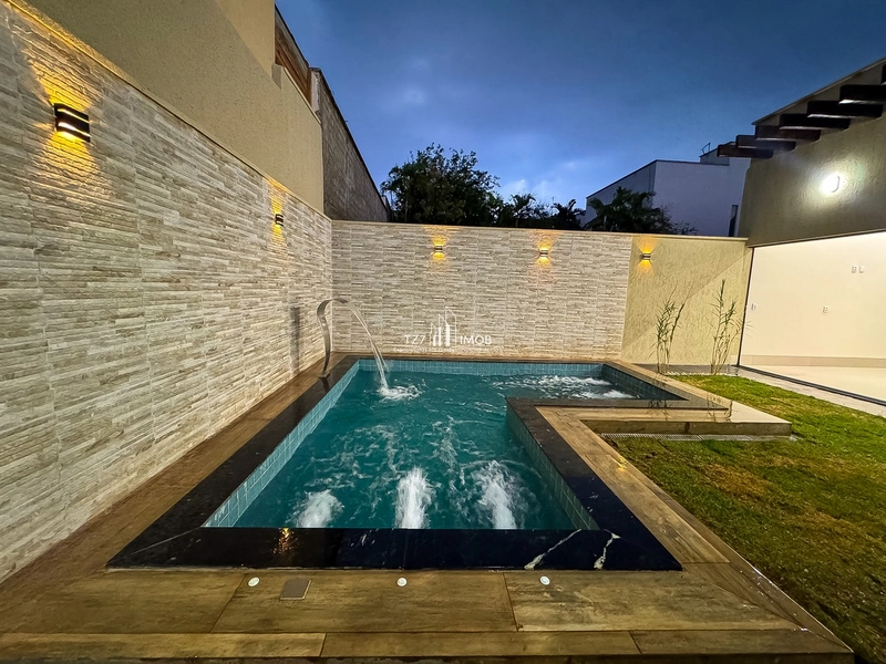 Casa térrea com 4 suítes plenas, incluindo uma master com closet.: 14ª foto da galeria de imagens do imóvel