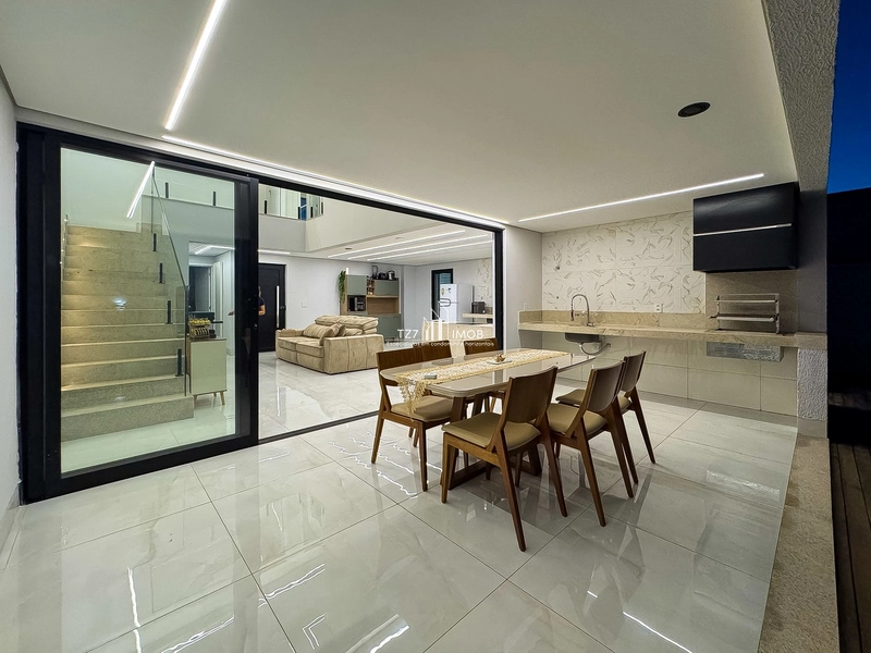 Sobrado com 3 suítes plenas, incluindo uma master com varanda.: 13ª foto da galeria de imagens do imóvel