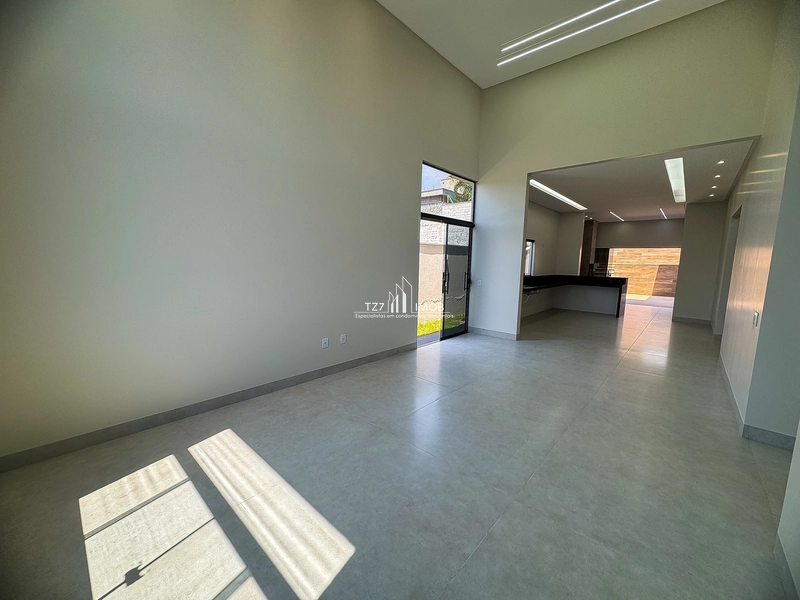 Casa térrea com 3 suítes plenas Localizada no Condomínio Jardim Veneza: 4ª foto da galeria de imagens do imóvel