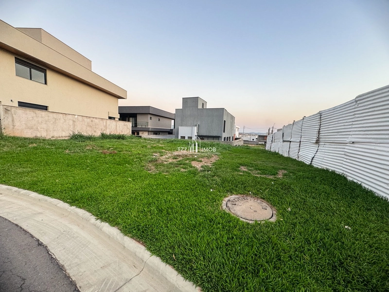 Oportunidade no Jardins Bolonha - Lote plano, sem vizinho de frente.: 2ª foto da galeria de imagens do imóvel