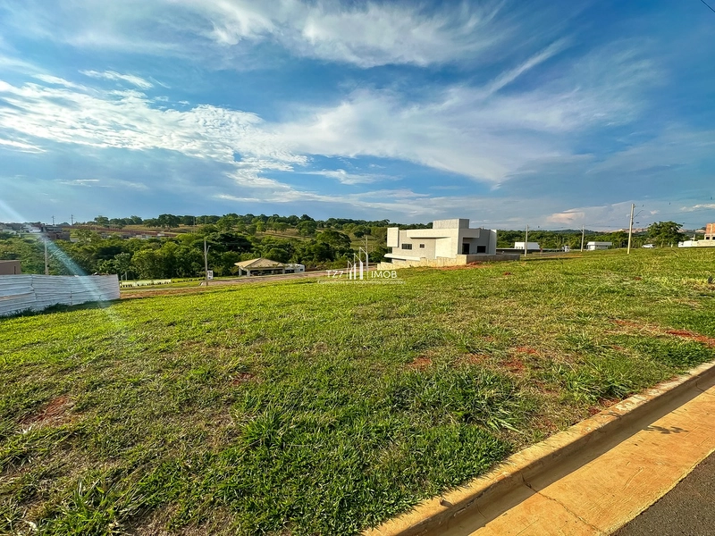 Condomínio Jardins Capri - lote com 257,98m²-: 1ª foto da galeria de imagens do imóvel